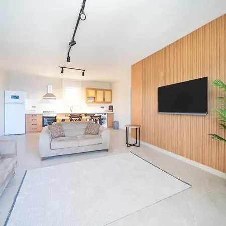 Sleeps 2 Modern With Private Pool Awz 272 *