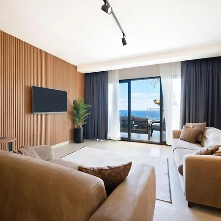 Sleeps 2 Modern With Private Pool Awz 272 Villa *